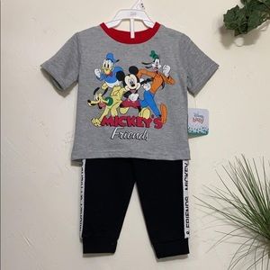 NWT Disney baby set